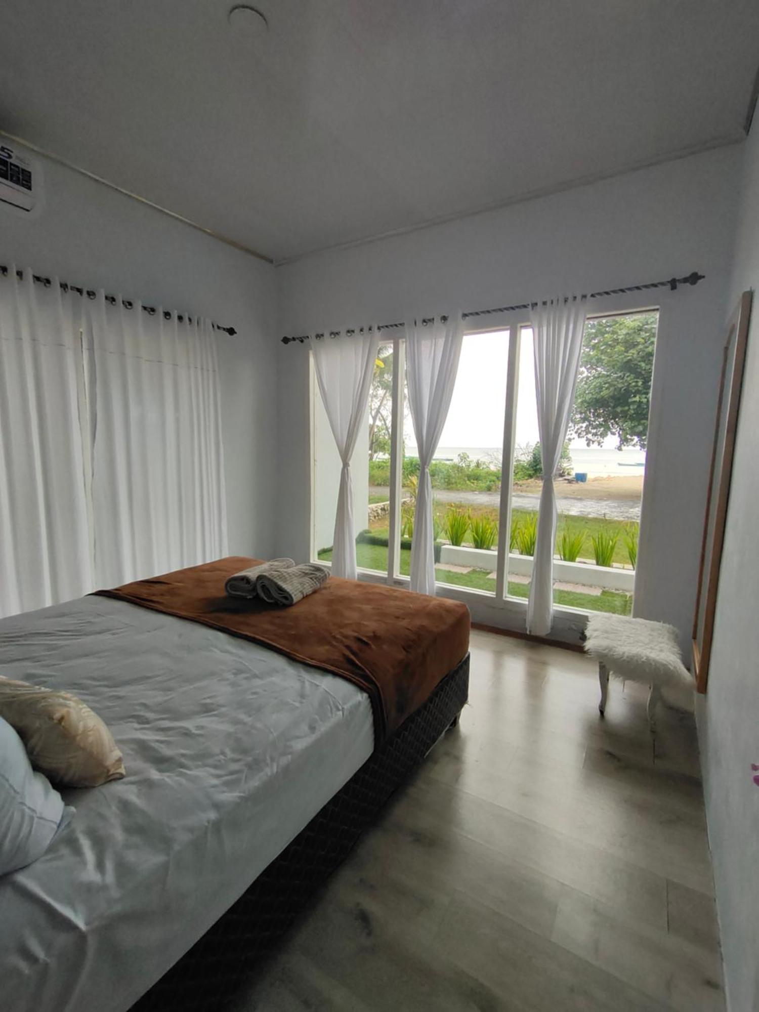 Ngurbloat Stella Villa מראה חיצוני תמונה